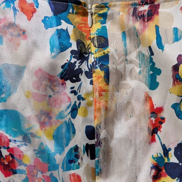 EUC St. John Watercolor Floral Silk Ruffle Hem Dress - Picture 12 of 12